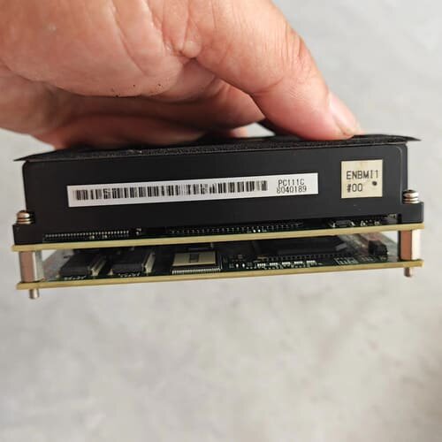 议价PC111C主板，，实物如图。型号PC111C，EN可维修