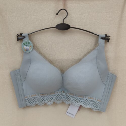 水晶伴侣新款7523 BC内衣女中薄款光面无痕聚拢上托收副乳文胸罩