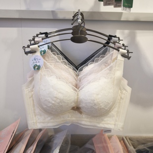 水晶伴侣8535 B中模杯蚕丝亲肤聚拢舒适蕾丝上托收副乳调整型内衣