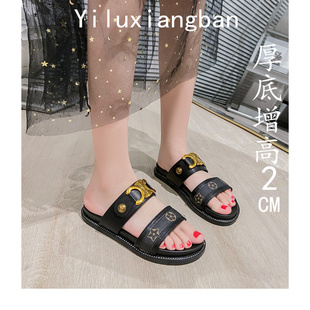 拖鞋女夏外穿厚底高级感皮双带一字小码凉鞋时尚凯旋门软底33凉拖
