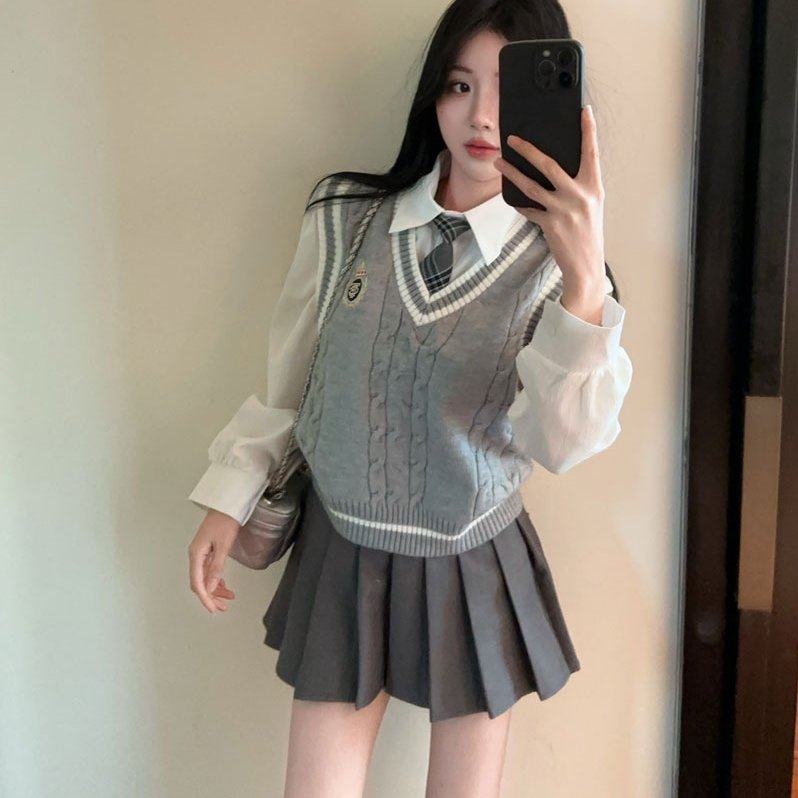 实拍实价 学院风马甲衬衫叠穿套装秋冬季jk制服背心百褶裙三件套