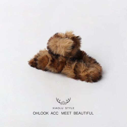 秋冬气质毛绒豹纹条抓夹少女心后脑勺发抓日韩鲨鱼夹甜美发饰头品