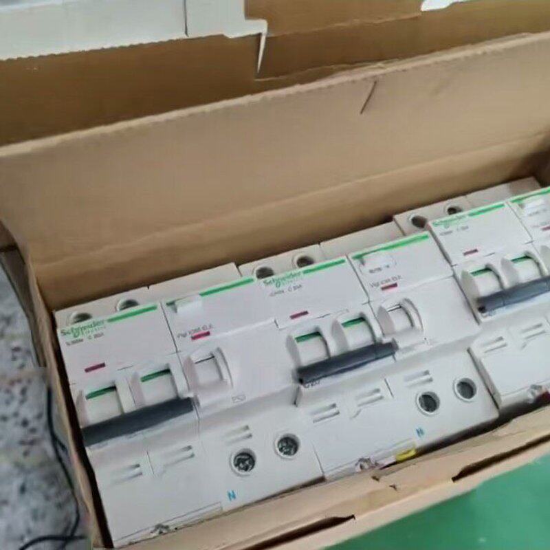 议价-IC65N C20A施耐德开关，施耐德漏电开关，空气开关，可维修
