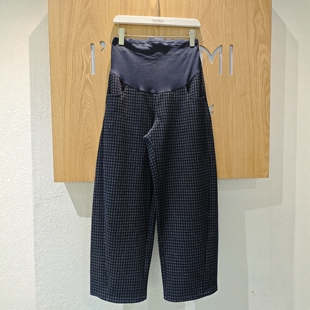 爱美妈咪秋冬腰可调宽松水洗格子弯刀裤软糯挺刮厚款孕妇裤62H403