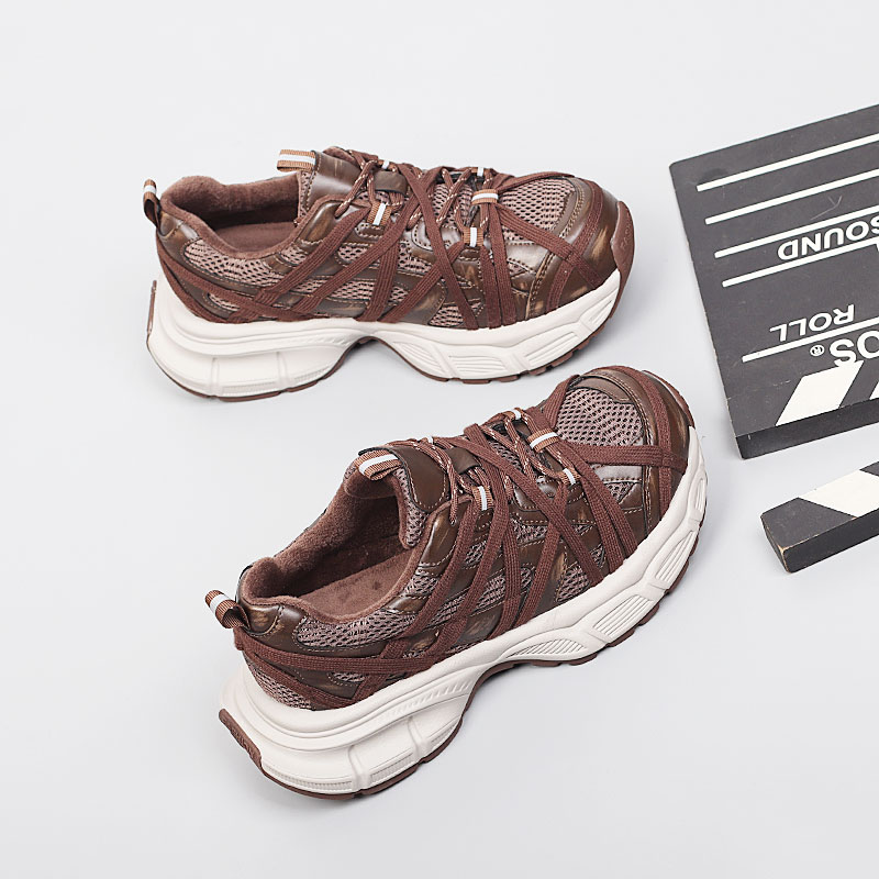 新款大码女鞋41-43舒适棉鞋2025脚宽胖保暖冬季休闲加绒老爹鞋女