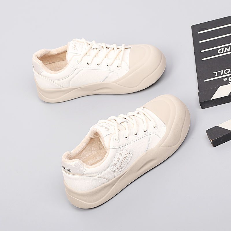 加大码女鞋41一43爆款棉鞋2025冬新款板鞋脚宽胖肥平底加绒小白鞋