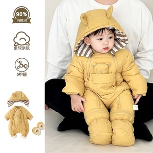 2026冬季婴幼儿羽绒服90白鸭绒带脚套连体衣满月周岁抗寒加厚爬服