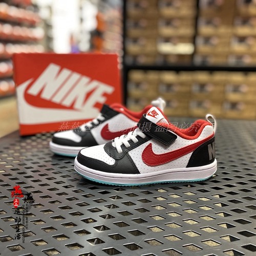 芝加哥配色耐克四季运动板鞋