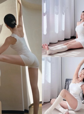 高级感白色美背健身连体衣女蜜桃提臀运动短裤普拉提训练瑜伽服春