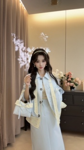 洋气时尚 品质女装 休闲原创小众老钱风 雾岛晚风套装 可可可欣