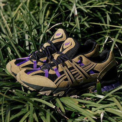 ASICS跑步鞋复古棕紫绒面革拼色