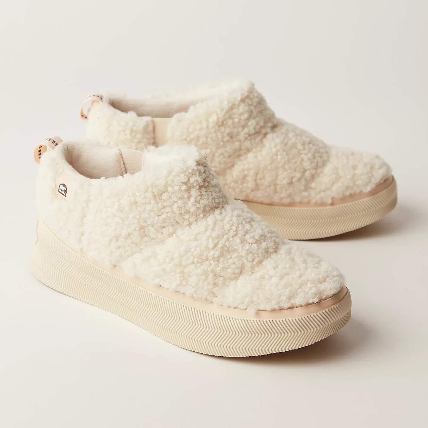 Sorel OUT N ABOUT IV冰熊冬季保暖一脚蹬雪地靴女士低帮户外短靴