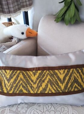 C1高端客厅沙发样板间汽车长方形护腰抱枕套30*50（不含心）