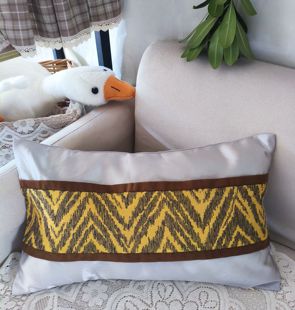 C1高端客厅沙发样板间汽车长方形护腰抱枕套30*50（不含心）