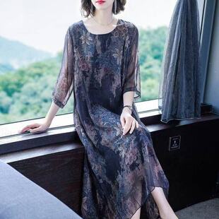 2025妈妈遮肚显瘦连衣裙宽松大码中长款夏季新款雪纺印花裙中年女