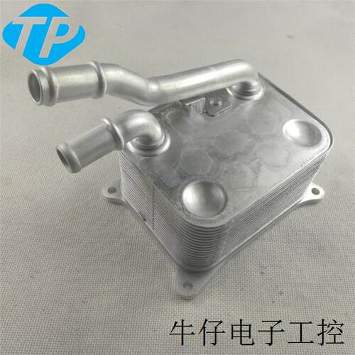 机油冷却器 机油散热器 079117015B
