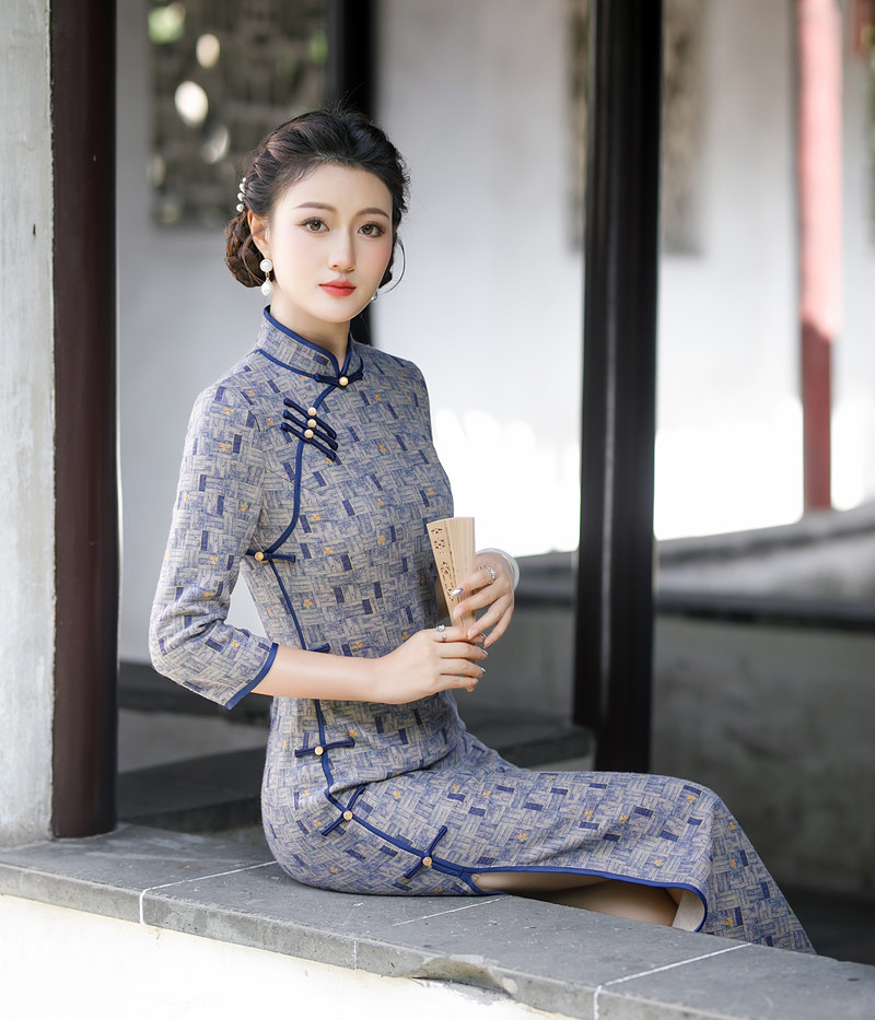 旗袍2025年新款改良女年轻款连衣裙高端气质高级长袖复古蓝色春秋