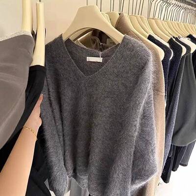 韩系慵懒风软糯灰色V领毛衣女秋冬高级感外穿宽松显瘦针织衫上衣