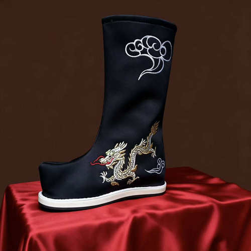 汉服古装靴龙纹云绣翘头内增高