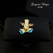 手绘原创灵动小青蛙胸针精致复古金属西装 胸花男女别针配饰 1992