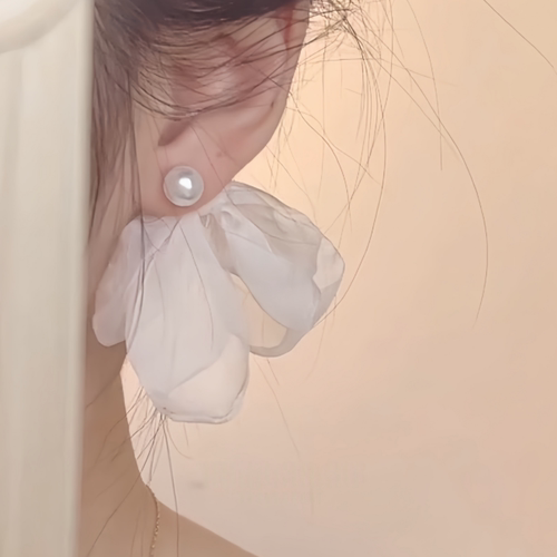 法式超仙雪纺花朵珍珠耳环女2026新款高级度假风耳钉甜美气质耳饰