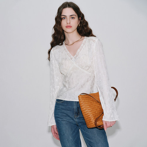 秘密盒子美丽传说 浪漫优雅高腰v领白色短款上衣人丝提花蕾丝衫