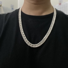 Серебряное ожерелье