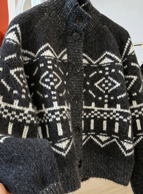 韩系穿搭高级感复古几何立领毛衣外套女秋冬叠穿毛线针织开衫上衣