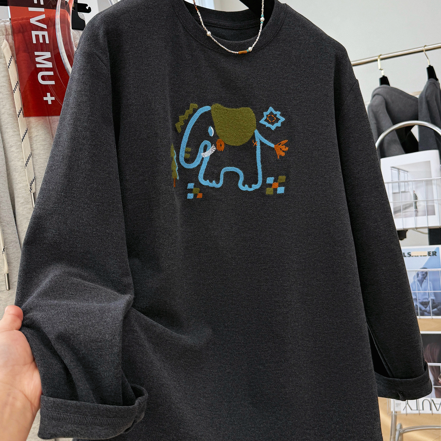 韩系休闲卡通刺绣磨毛德绒长袖T恤女秋冬内搭打底衫巨好看的上衣