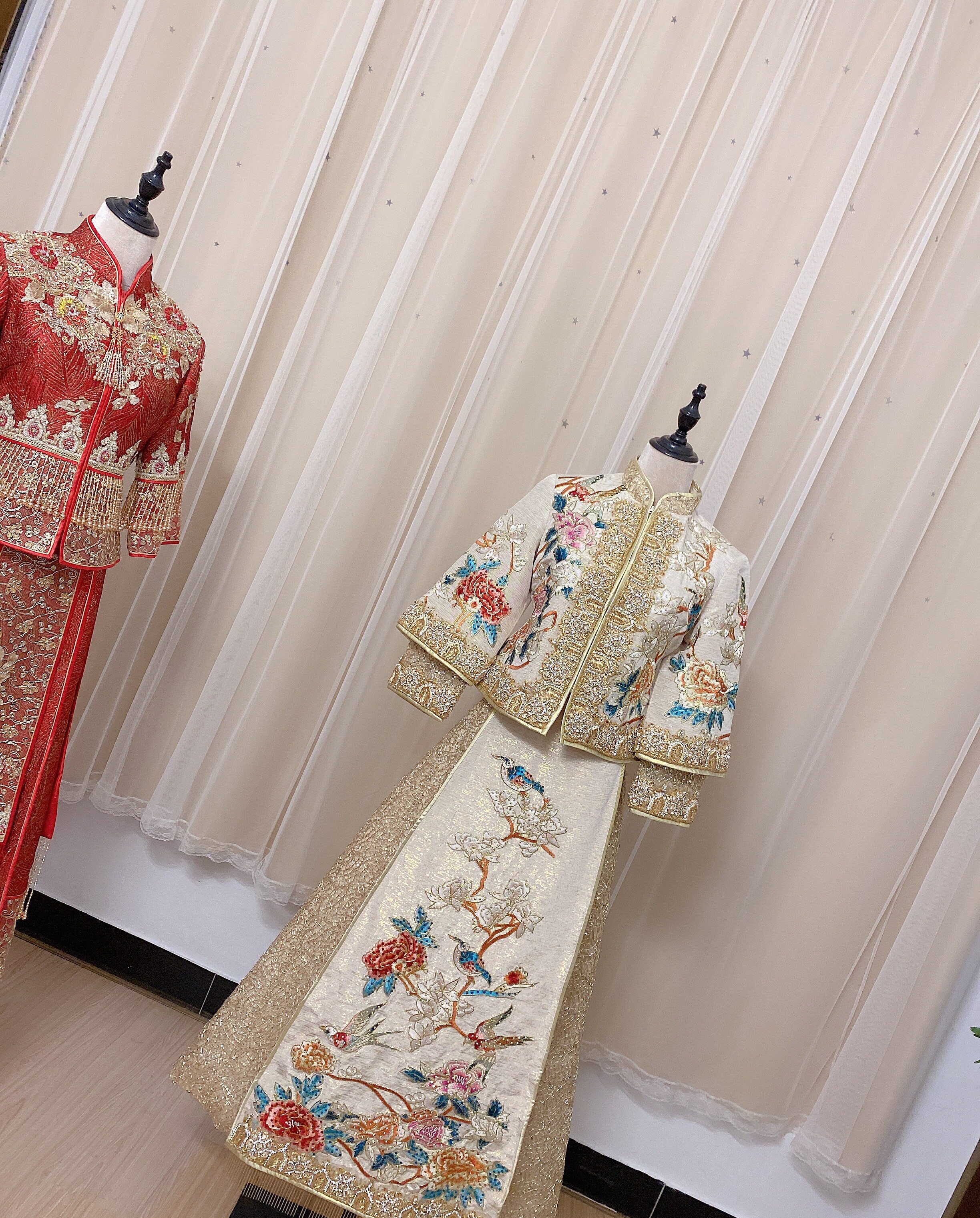 出租锦瑟华妃金色马来褂修身显瘦中式婚礼新娘秀禾服龙凤褂
