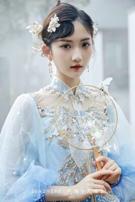 甜美长裙欧根纱珠绣小红书爆款