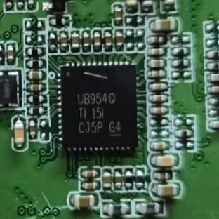 UB954Q 汽车电脑板串行解串器芯片 QFN