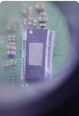 TAS6424E 汽车电脑板音频芯片可直拍