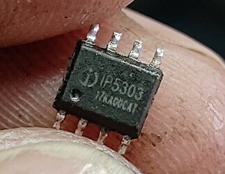 IP5303T ESOP-8贴片 1A 同步转换 三合一移动电源芯片