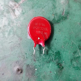 P2T320E 丝印 TMOV20RP320E 新能源 压敏电阻 320V
