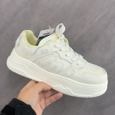 环球1958小白鞋女款2026春季厚底薄款软底不累脚休闲运动板鞋1035