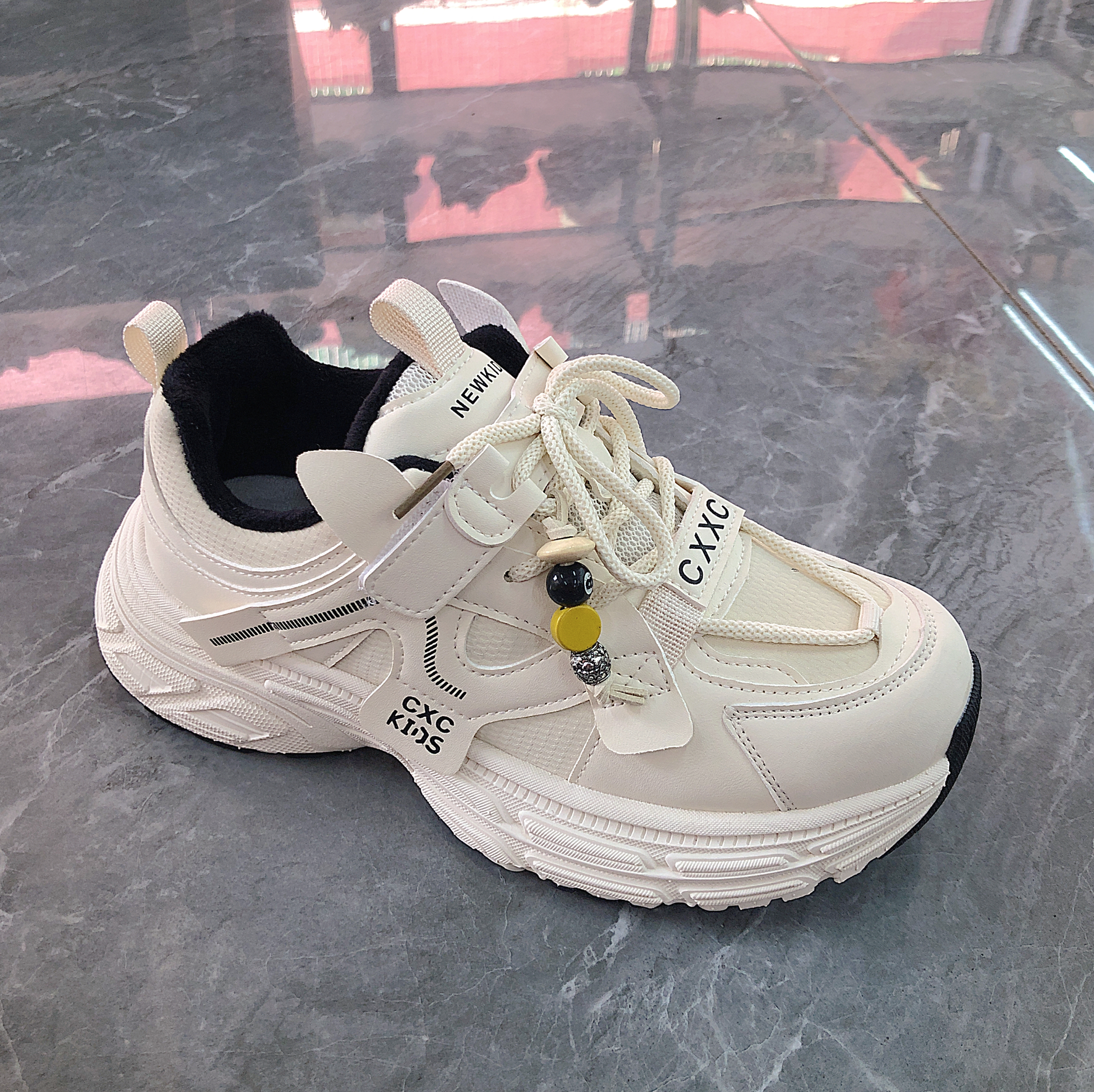 大童女鞋加绒2025保暖运动鞋白色运动休闲鞋女厚底底老爹鞋0319