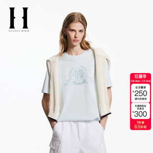 绫致SEASON HIGH夏季圆领背后字母胶印贴布装饰款T恤女装