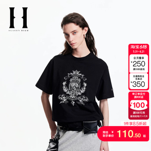 绫致SEASON HIGH春季新款NFL联名百搭舒适纯棉T恤女装
