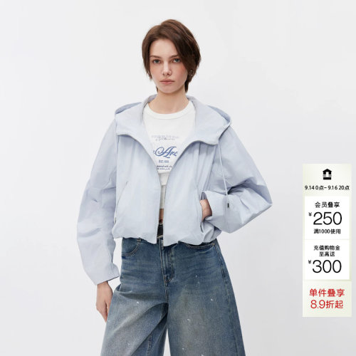 绫致ONLY2026春季新款短款连帽落肩宽松舒适口袋外套女