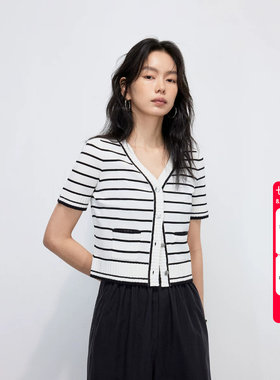 绫致ONLY夏季新款经典黑白条纹V领短袖短款针织衫女