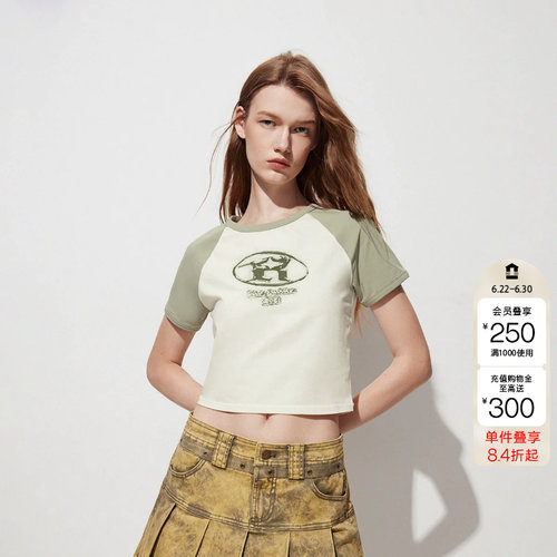 绫致ONLY春夏潮撞色插肩袖圆领修身短款T恤女时尚上衣