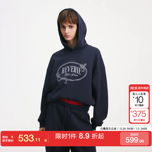 绫致ONLY2026春季 素刺绣落肩剪裁卫衣女 宽松连帽航海绳结元