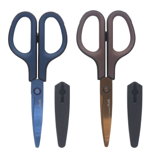 日本普乐士PLUS镀钛3D刀刃不粘胶不锈钢好剪刀耐用平口刃缝纫学生手工剪刀带保护套包邮家用剪子日系花剪剪纸