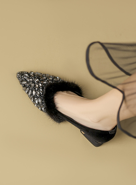 法式带毛尖头粗跟单鞋女秋冬加绒水钻绒面毛毛鞋晚晚鞋大码41到43