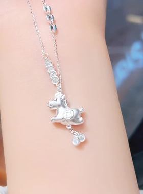 990足银马吊坠项链女轻奢小众高级感2026年马上有钱锁骨气质礼物