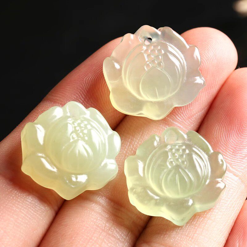 天然岫玉石雕刻莲花吊坠莲子挂件饰品配件DIY佛珠璎珞手工半成品
