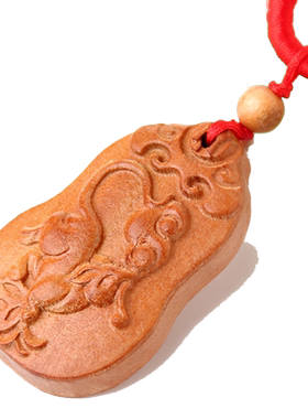 桃木挂件龙蛇马羊猴鸡狗吊坠项链