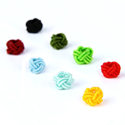 手工菠萝结手链吊坠配饰纽扣结