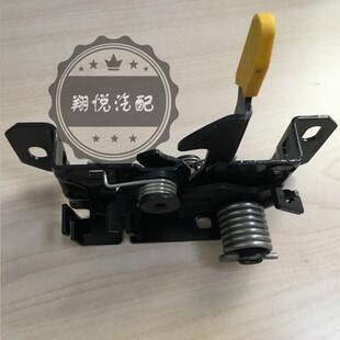 B180 200 CLA180 机盖下锁块 GLA200 前引擎盖 220 奔驰W246